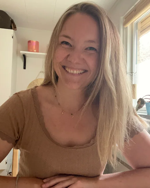 Rebecka i sin hjemmeklinik